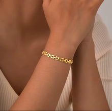 Load image into Gallery viewer, The Denna Bracelet