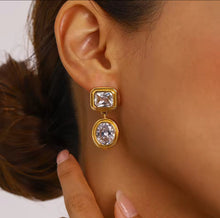 Load image into Gallery viewer, The Hugh Earring