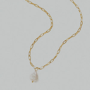 The Tayler Pearl Chain