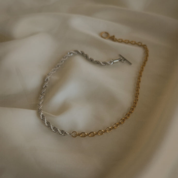 The Cyrus Necklace