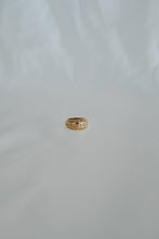 Load image into Gallery viewer, The Tezza Ring