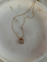 Load image into Gallery viewer, Opal Pendant Necklace