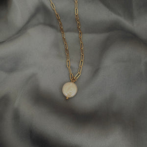 The Tayler Pearl Chain
