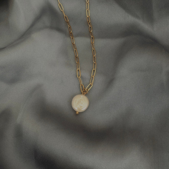 The Tayler Pearl Chain