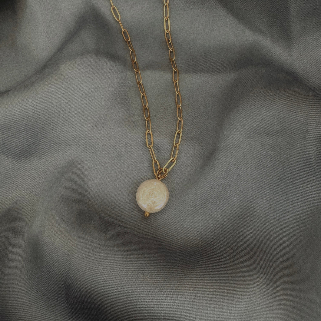 The Tayler Pearl Chain