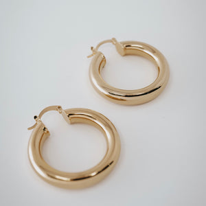 CELIA HOOPS