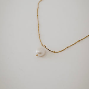 The Savannah Pearl Necklace